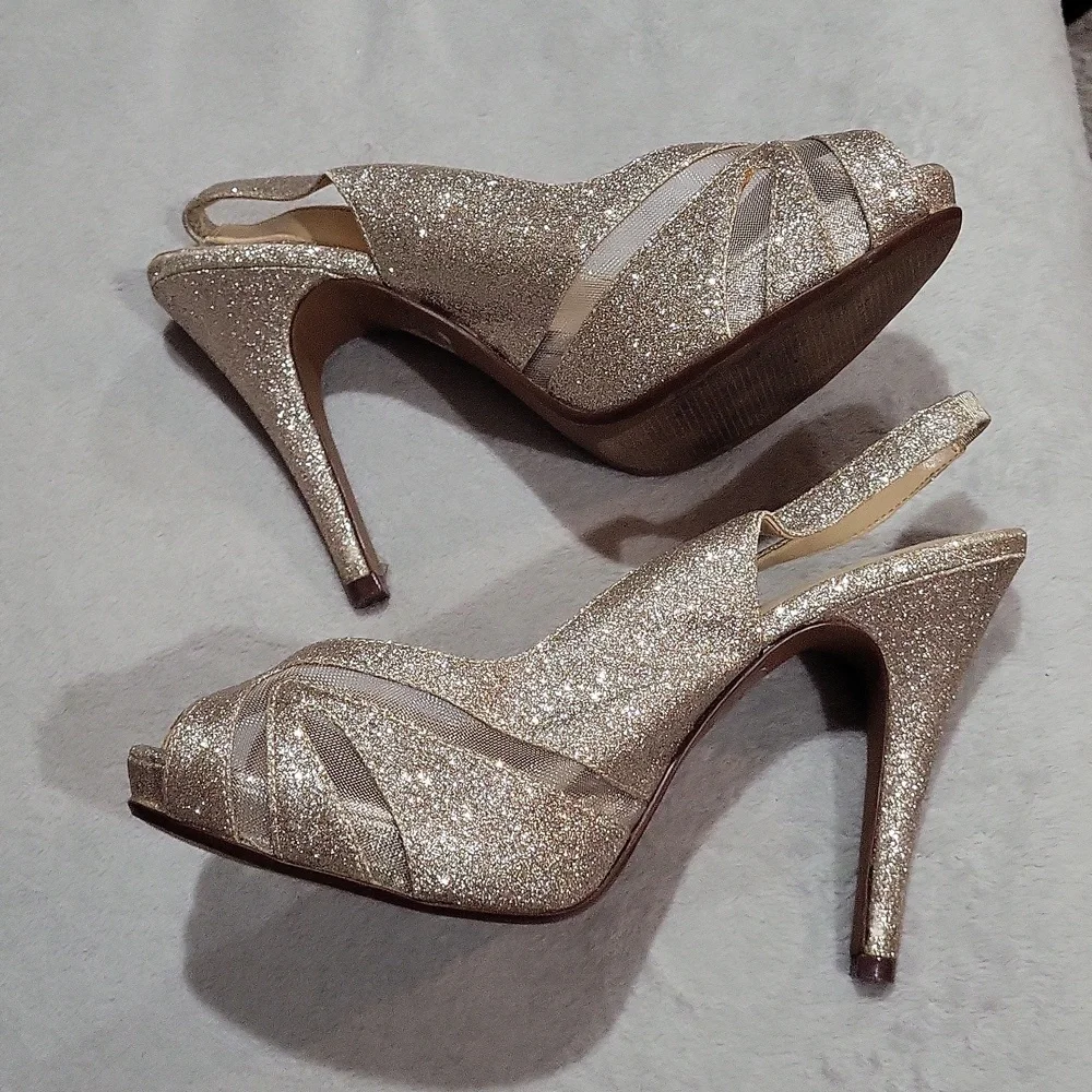 Lulu Townsend Elegant Glitter Slingback Heels - Picture 7 of 11